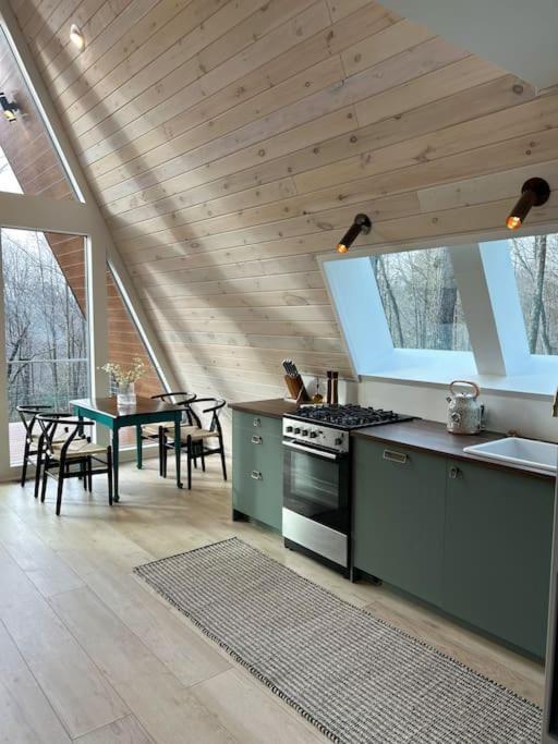 Fox Ridge-Black Alder Lodging Logan Exterior foto