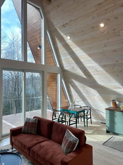 Fox Ridge-Black Alder Lodging Logan Exterior foto